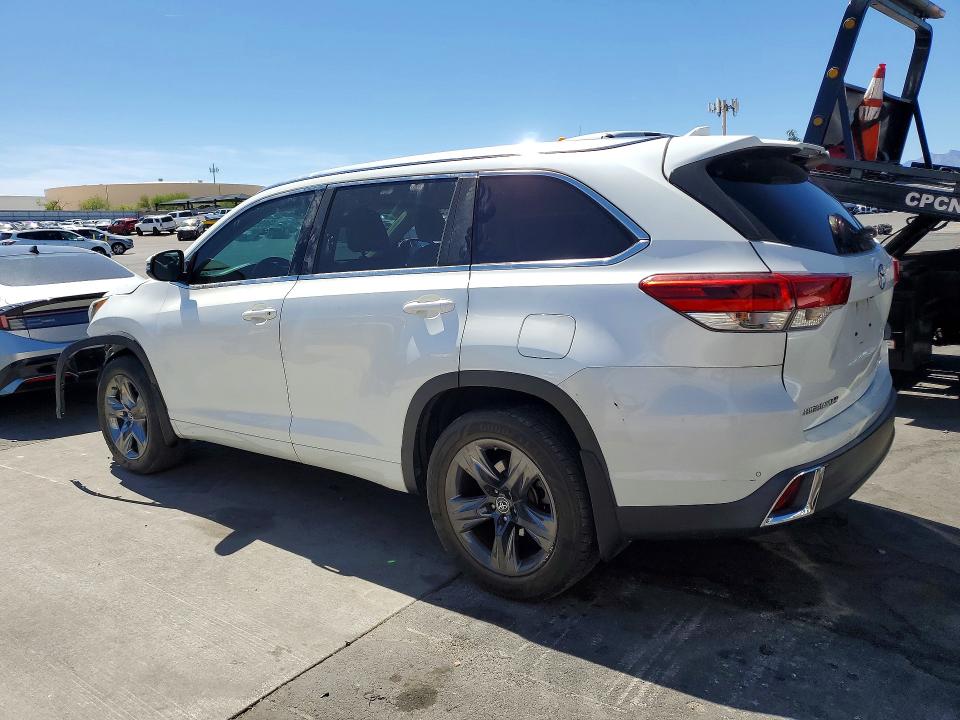 2018 Toyota Highlander მანქანა იყიდება აუქციონზე, vin: 5TDDZRFH7JS861702, აუქციონის ნომერი: 48695506