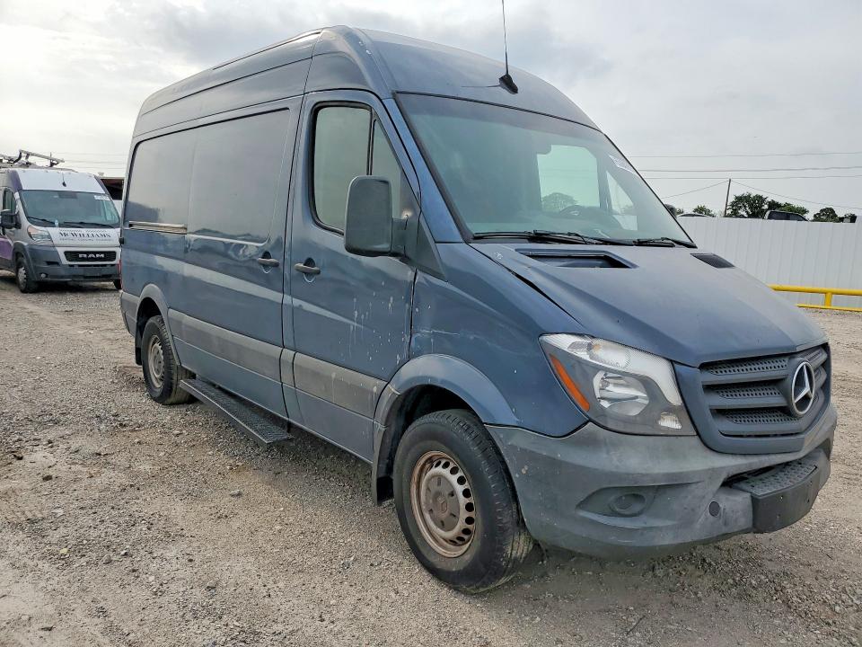 2018 Mercedes Benz Sprinter მანქანა იყიდება აუქციონზე, vin: WD3PE7CD3JP622442, აუქციონის ნომერი: 50918336