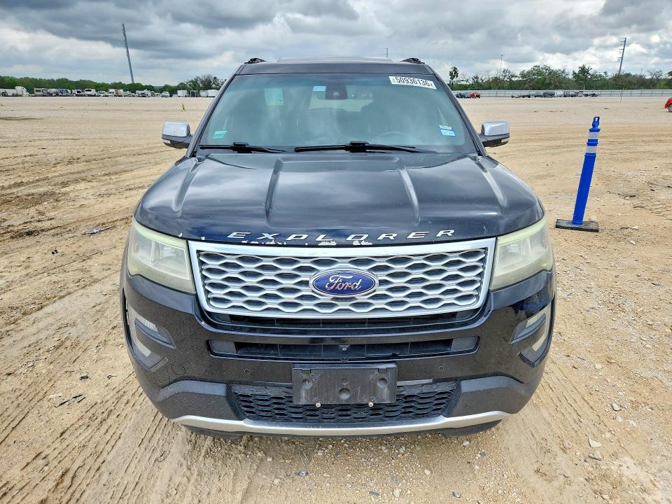 50936136 :رقم المزاد ، 1FM5K8HTXHGC04901 vin ، 2017 Ford Explorer مزاد بيع