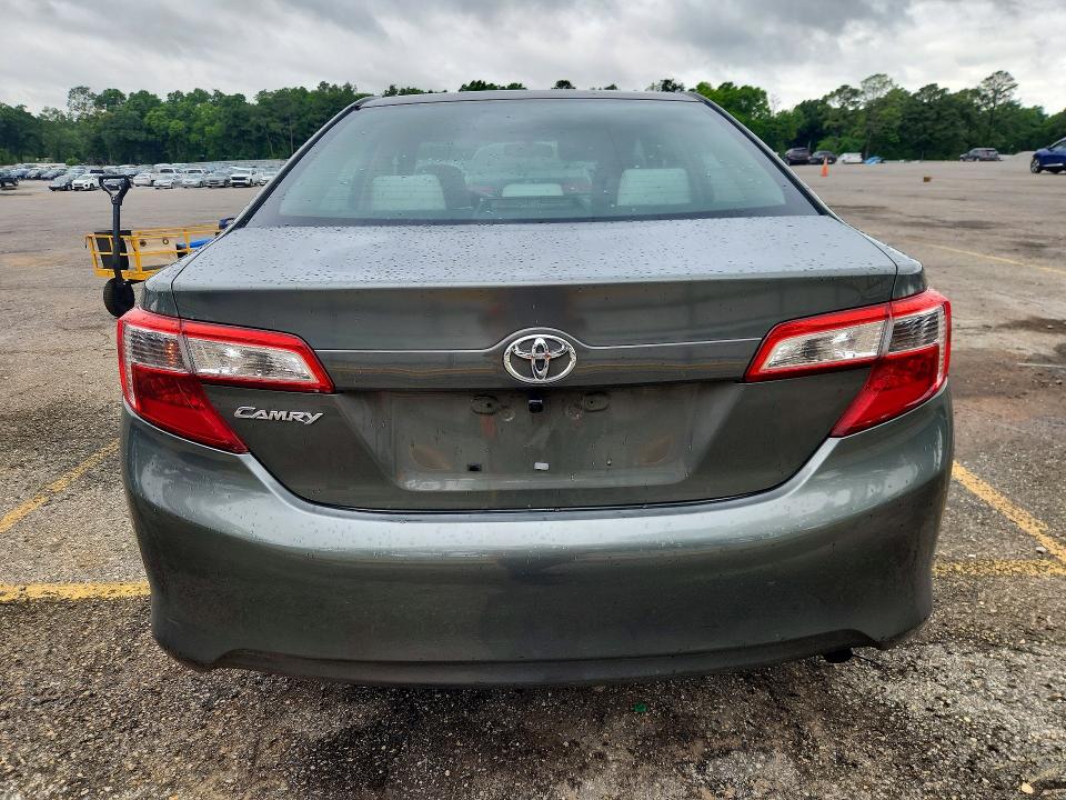 2014 Toyota Camry მანქანა იყიდება აუქციონზე, vin: 4T1BF1FKXEU728555, აუქციონის ნომერი: 51817126