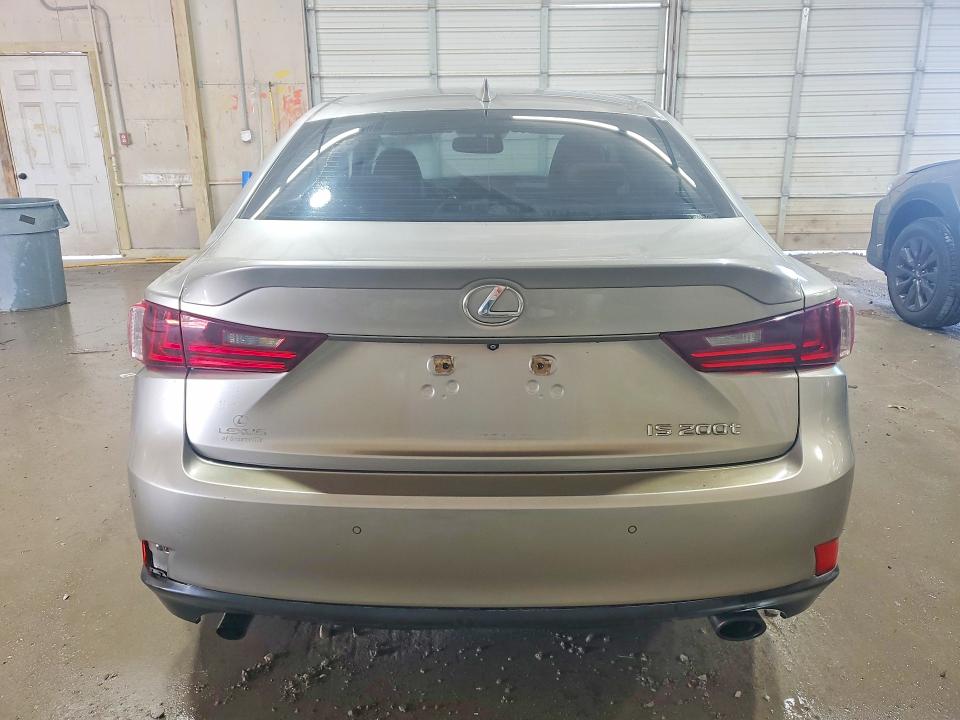 51473316 :رقم المزاد ، JTHBA1D20G5028982 vin ، 2016 Lexus Is مزاد بيع