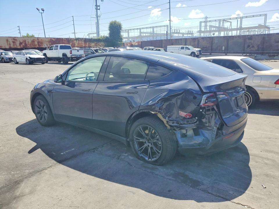 2025 Tesla Model Y მანქანა იყიდება აუქციონზე, vin: 7SAYGDED8SF250532, აუქციონის ნომერი: 50195506