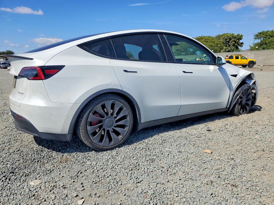 50641376 :رقم المزاد ، 7SAYGDEF2PF599999 vin ، 2023 Tesla Model Y مزاد بيع