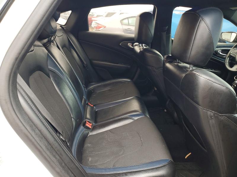 49814246 :رقم المزاد ، 1C3CCCBB7FN621983 vin ، 2015 Chrysler 200 مزاد بيع
