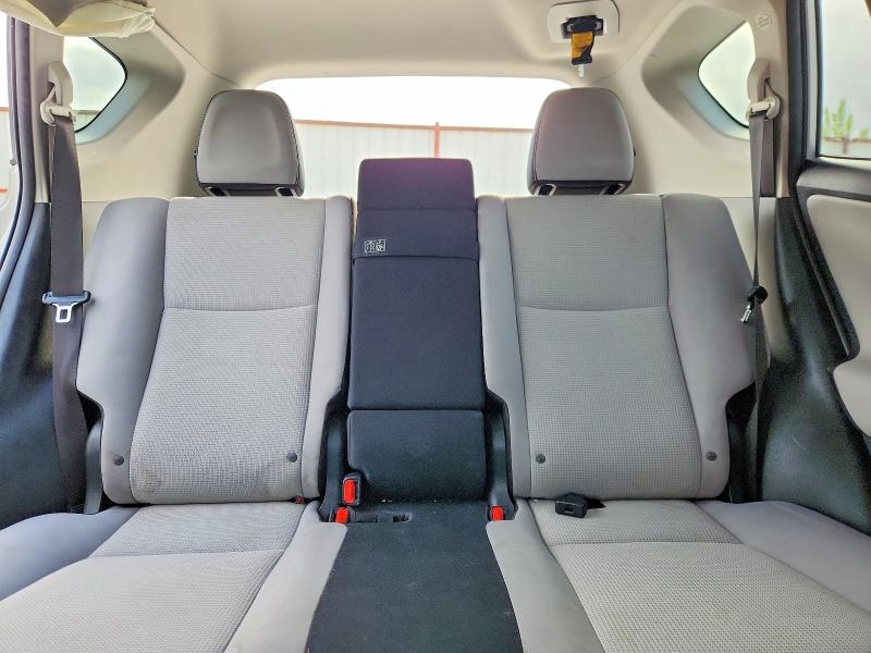 Продажа на аукционе авто 2016 Toyota Rav4 Hv, vin: JTMRJREV8GD015832, номер лота: 49552216