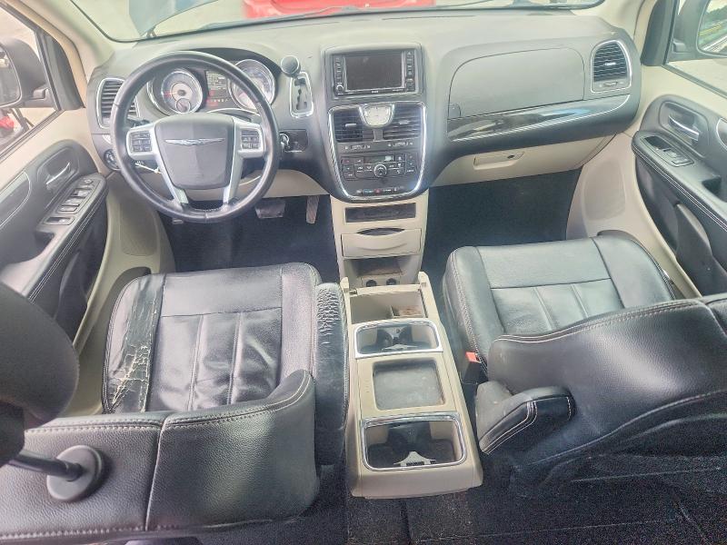 49076956 :رقم المزاد ، 2C4RC1BG8DR797382 vin ، 2013 Chrysler Town & Country مزاد بيع