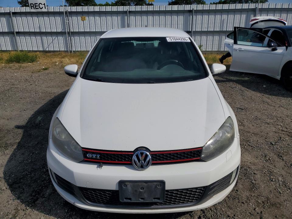2011 Volkswagen Gti მანქანა იყიდება აუქციონზე, vin: WVWGD7AJ4BW156979, აუქციონის ნომერი: 51044286