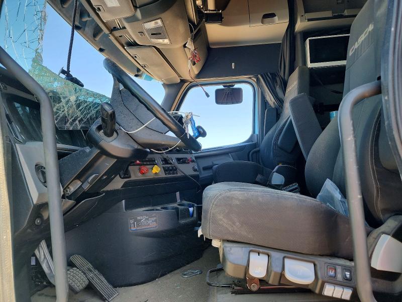 Продажа на аукционе авто 2023 Freightliner Cascadia 126, vin: 3AKJHHDR4PSUM6033, номер лота: 46732756