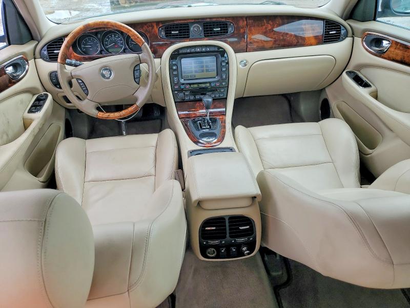 51669936 :رقم المزاد ، SAJWA73B14TG31698 vin ، 2004 Jaguar Xjr مزاد بيع