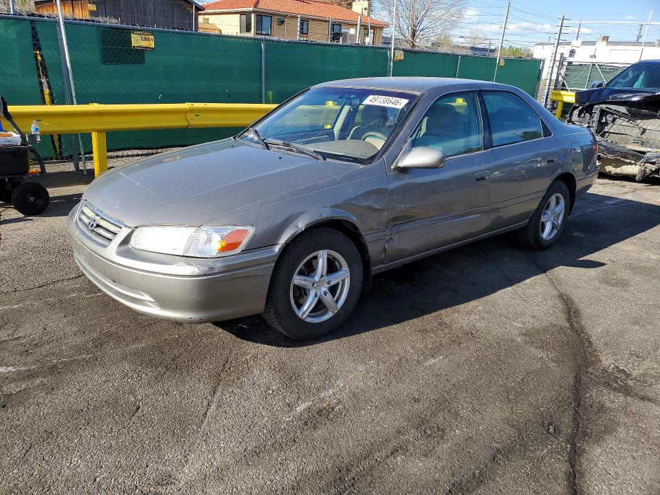 2001 Toyota Camry მანქანა იყიდება აუქციონზე, vin: 4T1BG22K11U081529, აუქციონის ნომერი: 49138646