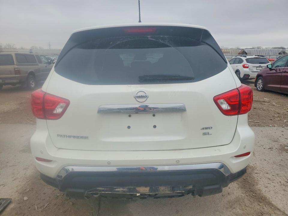 Продажа на аукционе авто 2018 Nissan Pathfinder, vin: 5N1DR2MM9JC655236, номер лота: 48332156