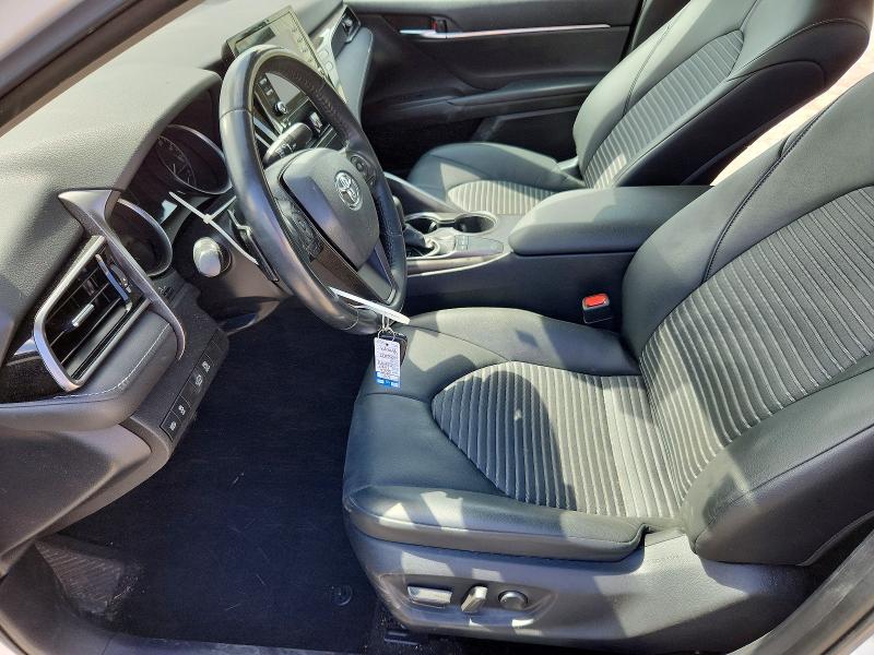 49331136 :رقم المزاد ، 4T1T11AK2NU702798 vin ، 2022 Toyota Camry مزاد بيع
