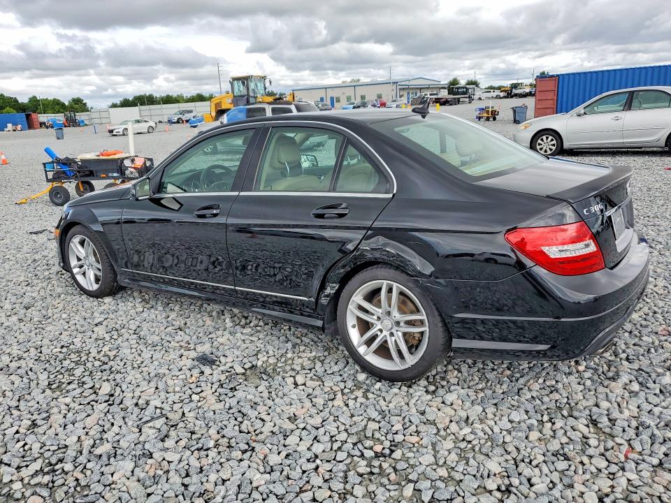 52748216 :رقم المزاد ، WDDGF8AB0EG159245 vin ، 2014 Mercedes Benz C مزاد بيع