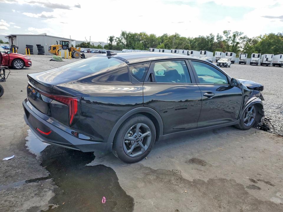 Продажа на аукционе авто 2025 Kia K4, vin: 3KPFT4DE2SE211063, номер лота: 51888846