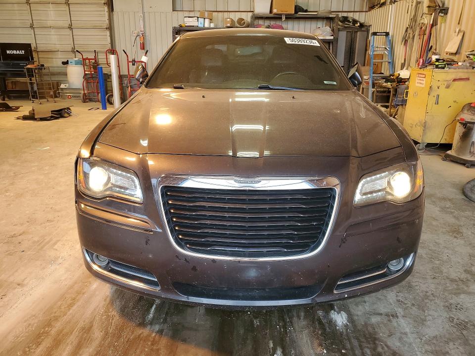 50389236 :رقم المزاد ، 2C3CCABG5DH658102 vin ، 2013 Chrysler 300 مزاد بيع