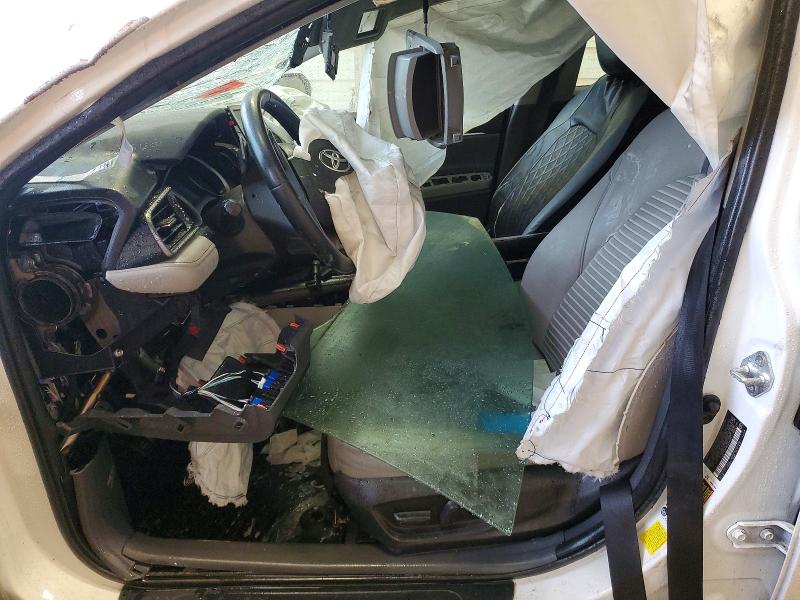 51499266 :رقم المزاد ، 4T1G11AKXNU684584 vin ، 2022 Toyota Camry مزاد بيع