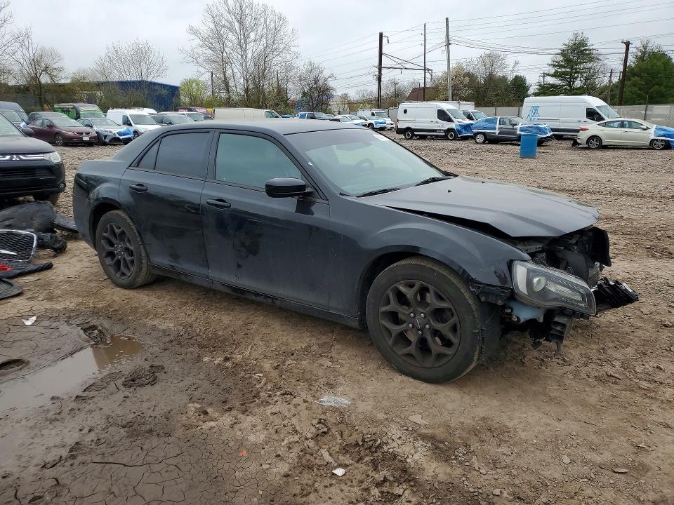 49347136 :رقم المزاد ، 2C3CCAGG3KH632085 vin ، 2019 Chrysler 300 مزاد بيع