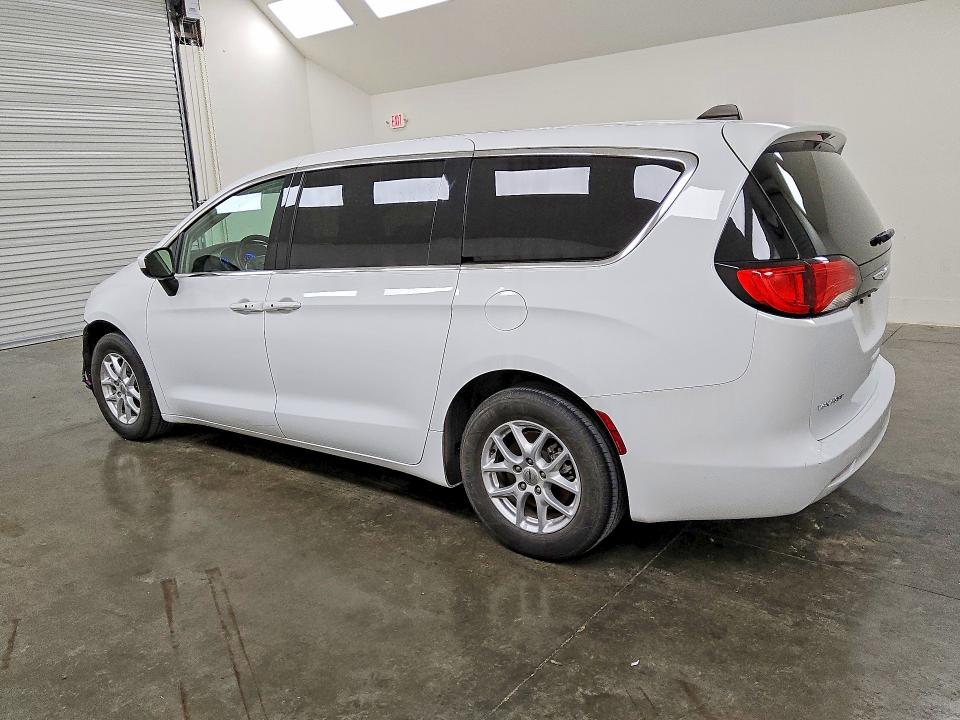 2023 Chrysler Voyager მანქანა იყიდება აუქციონზე, vin: 2C4RC1CG7PR537512, აუქციონის ნომერი: 47703626