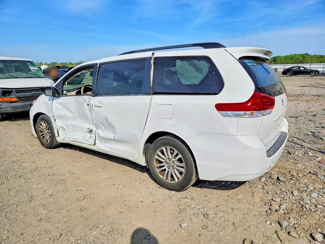 Aukcja sprzedaży 2014 Toyota Sienna, vin: 5TDYK3DC9ES490056, numer aukcji: 50220056