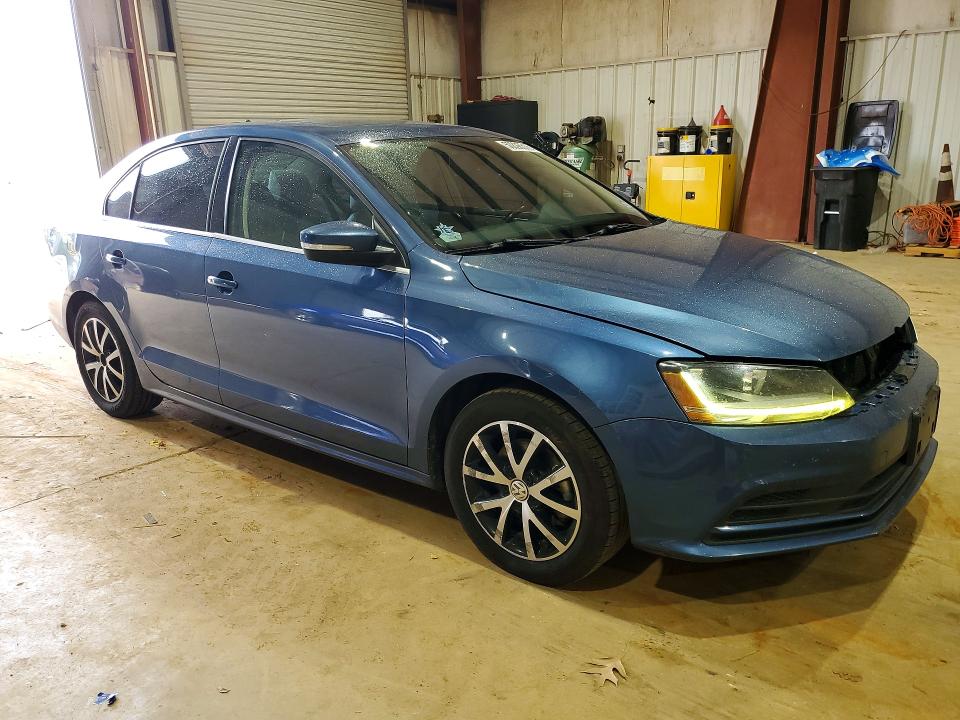 50898516 :رقم المزاد ، 3VWDB7AJ3JM221664 vin ، 2018 Volkswagen Jetta مزاد بيع