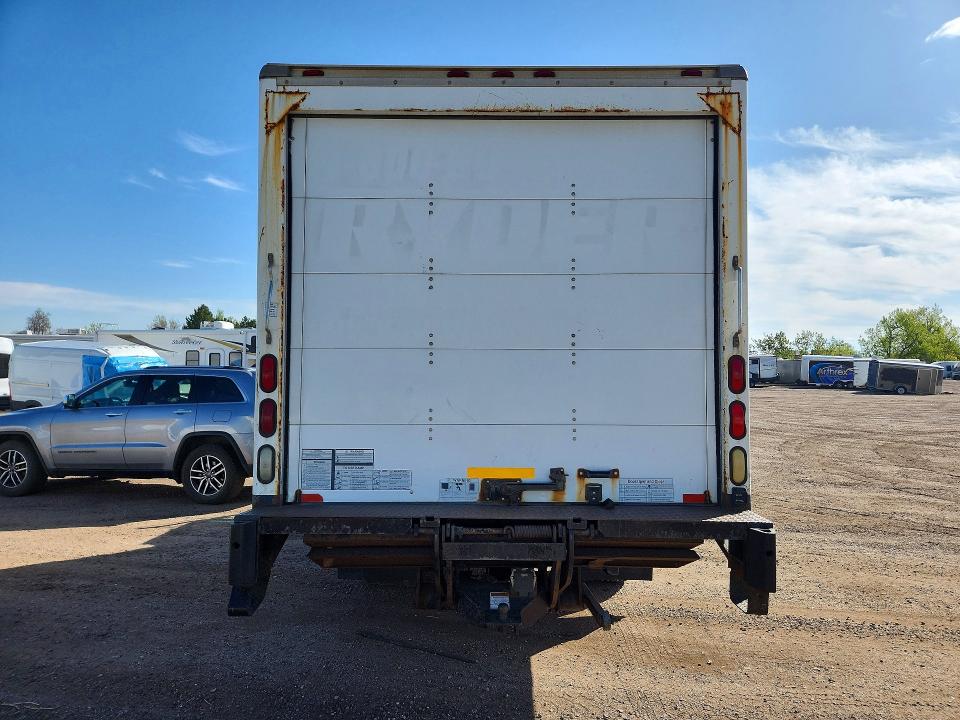51327536 :رقم المزاد ، JALB4B148Y7002168 vin ، 2000 Isuzu Npr مزاد بيع