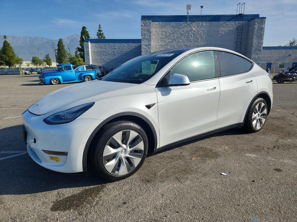 2021 Tesla Model Y მანქანა იყიდება აუქციონზე, vin: 5YJYGAEE3MF283963, აუქციონის ნომერი: 50264156