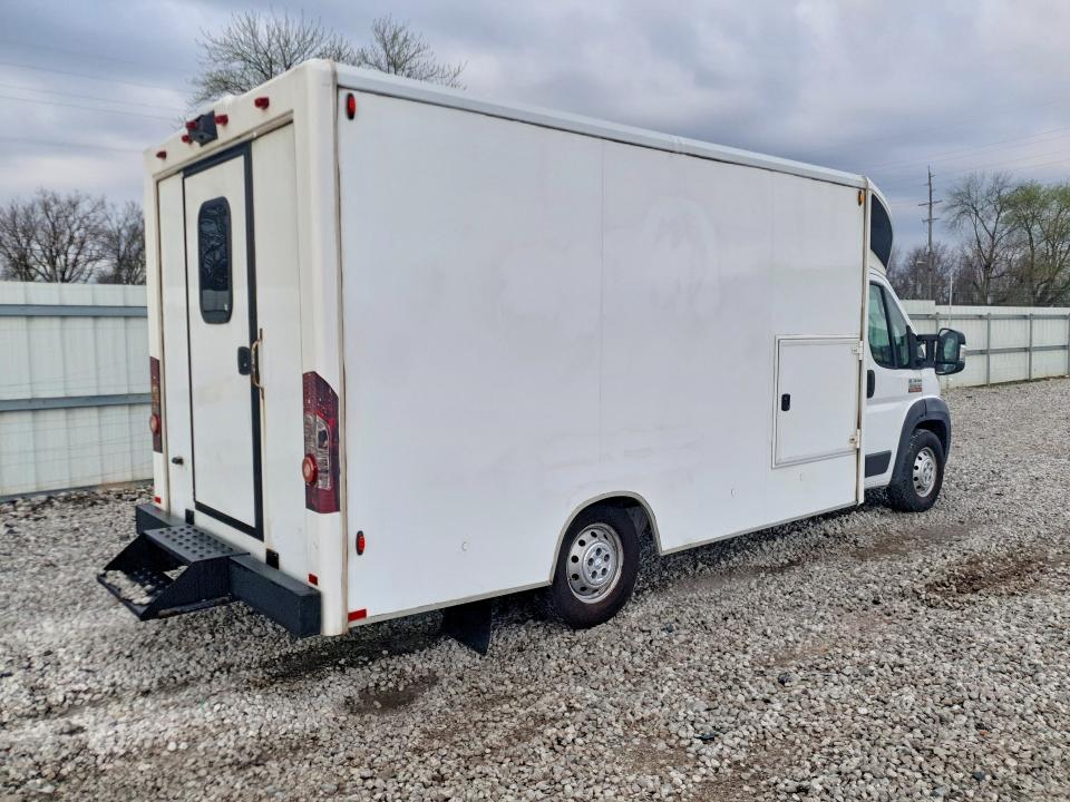48235746 :رقم المزاد ، 3C7WRVMGXJE137897 vin ، 2018 Ram Promaster 3500 مزاد بيع