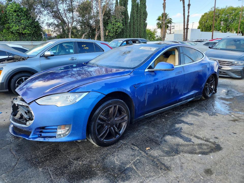 Auction sale of the 2013 Tesla Model S, vin: 5YJSA1CN6DFP04231, lot number: 50050476