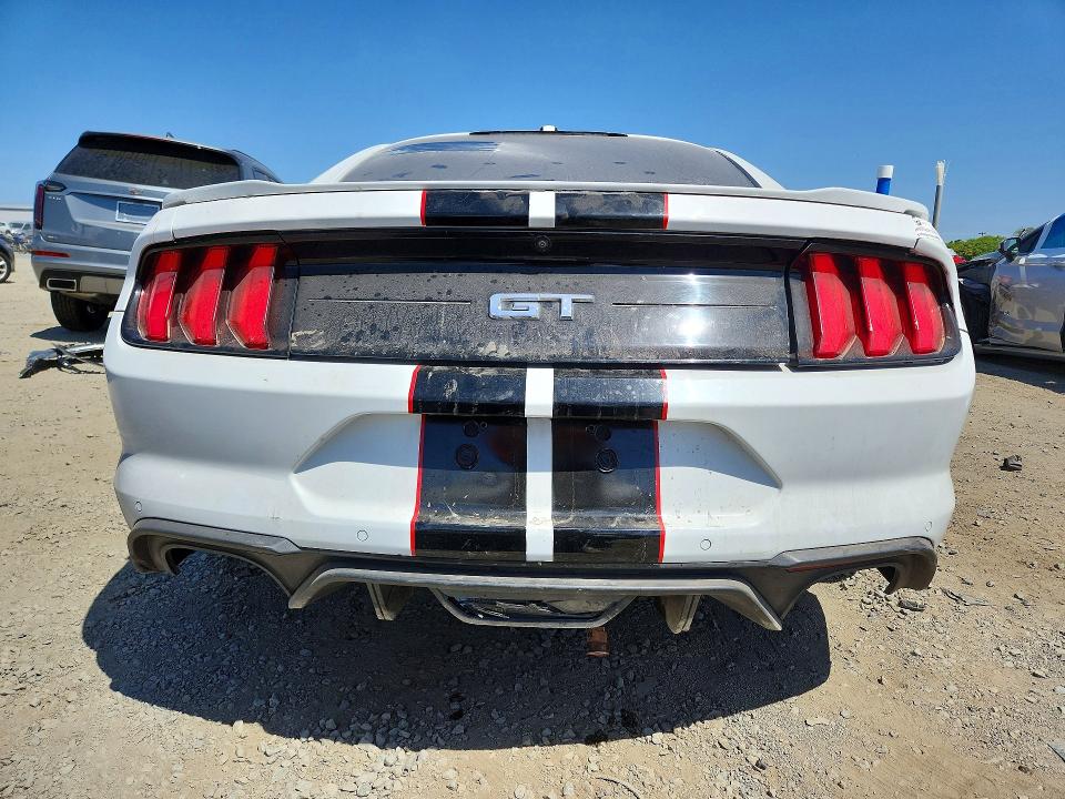 48770236 :رقم المزاد ، 1FA6P8CFXJ5136425 vin ، 2018 Ford Mustang مزاد بيع