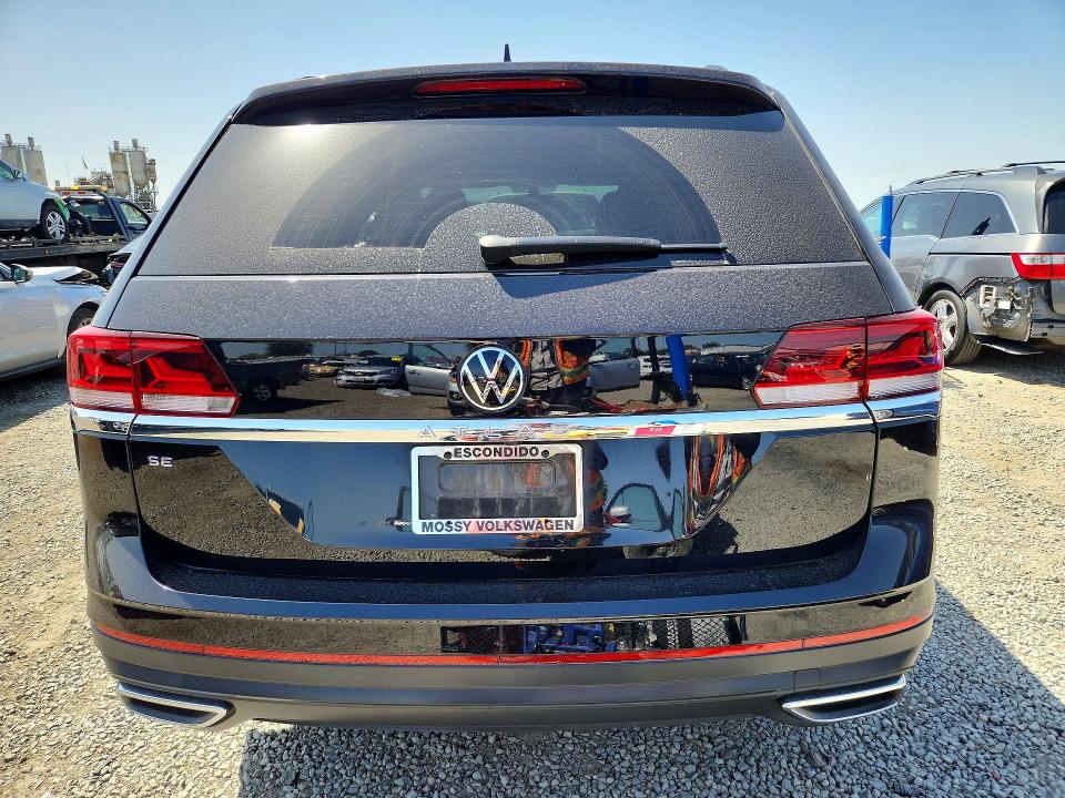 49671656 :رقم المزاد ، 1V2DP2CA1MC526489 vin ، 2021 Volkswagen Atlas مزاد بيع