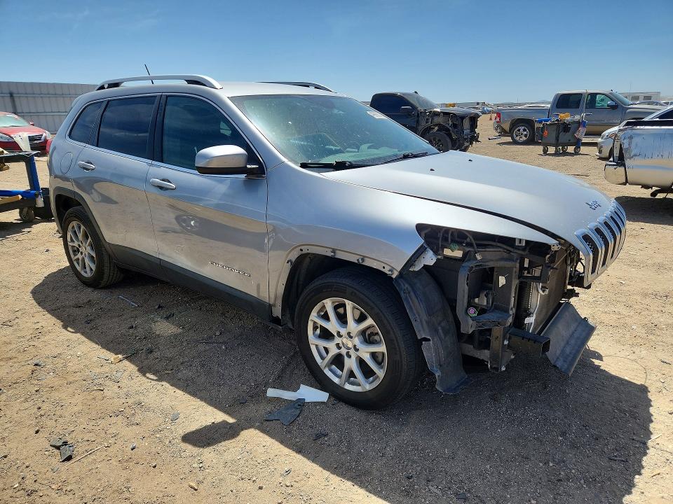 Продажа на аукционе авто 2017 Jeep Cherokee, vin: 1C4PJLCBXHW573040, номер лота: 49992706