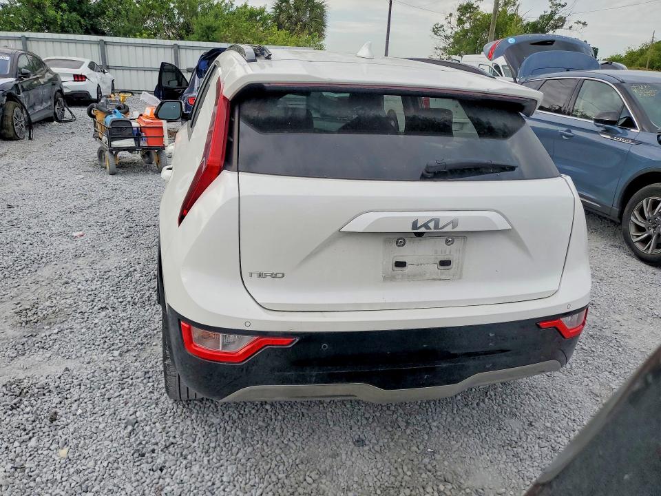 51860676 :رقم المزاد ، KNDCR3L13R5098143 vin ، 2024 Kia Niro Ev مزاد بيع