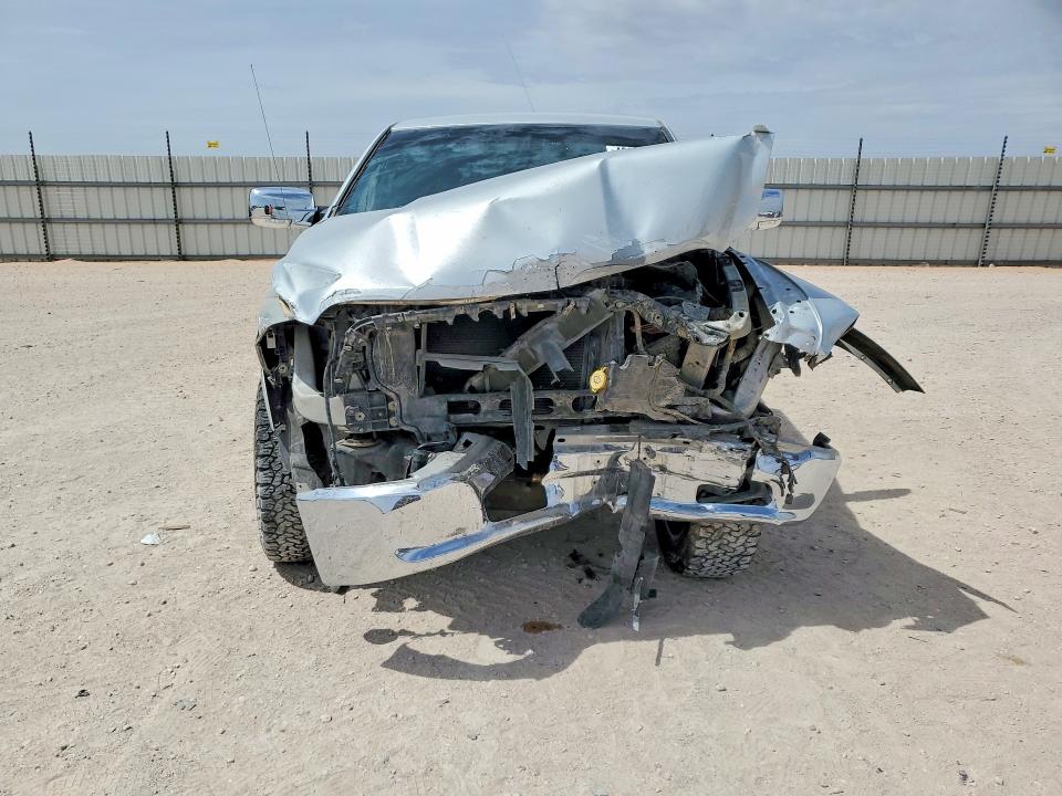 48385906 :رقم المزاد ، 1C6RR6GG7JS219120 vin ، 2018 Ram 1500 مزاد بيع