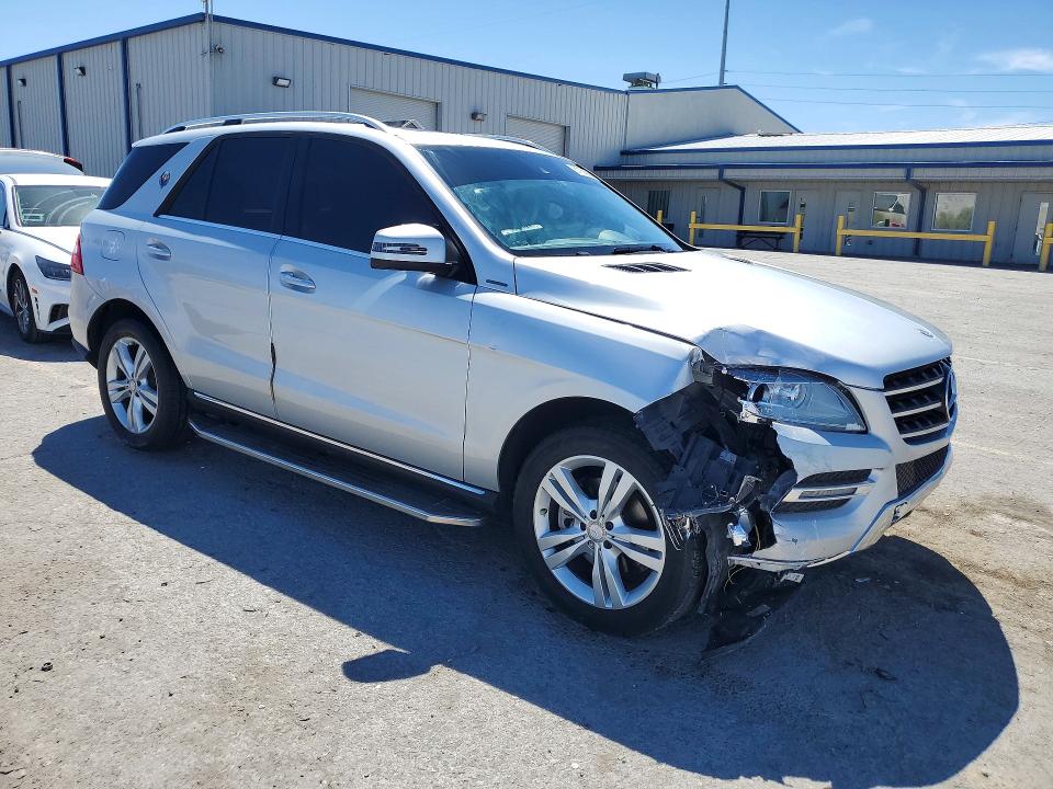 Продажа на аукционе авто 2015 Mercedes-benz Ml, vin: 4JGDA5JB6FA588612, номер лота: 51154296