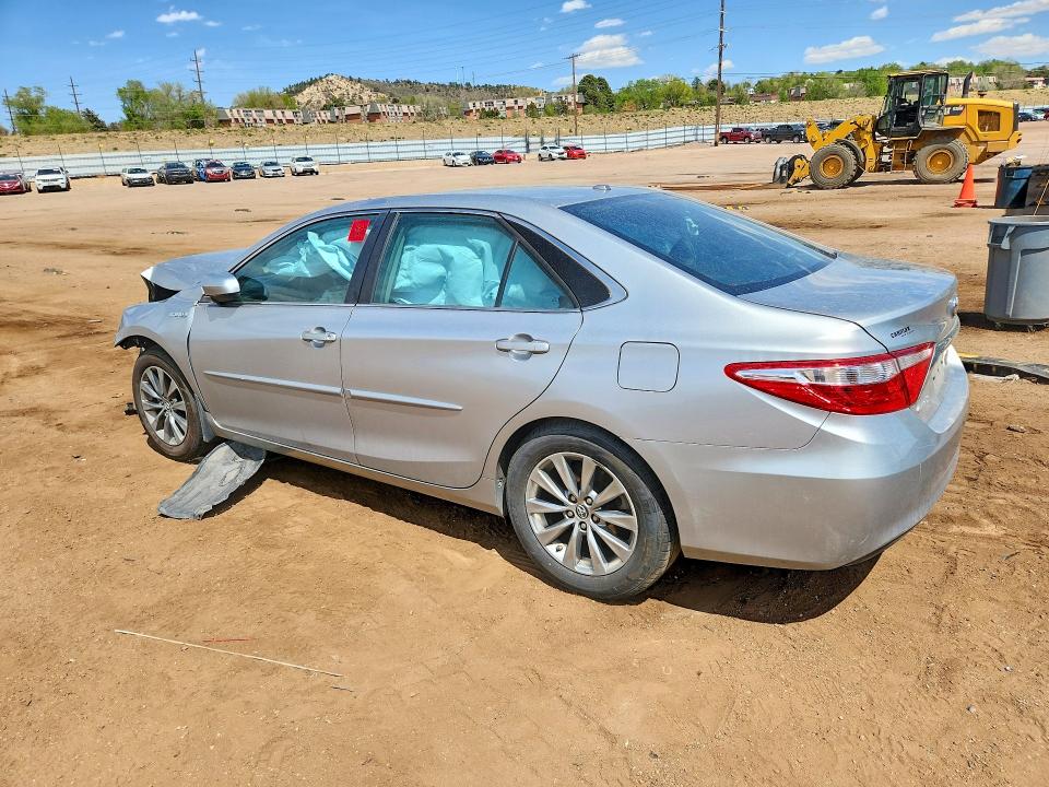 50522226 :رقم المزاد ، 4T1BD1FK7FU151443 vin ، 2015 Toyota Camry Hybrid مزاد بيع
