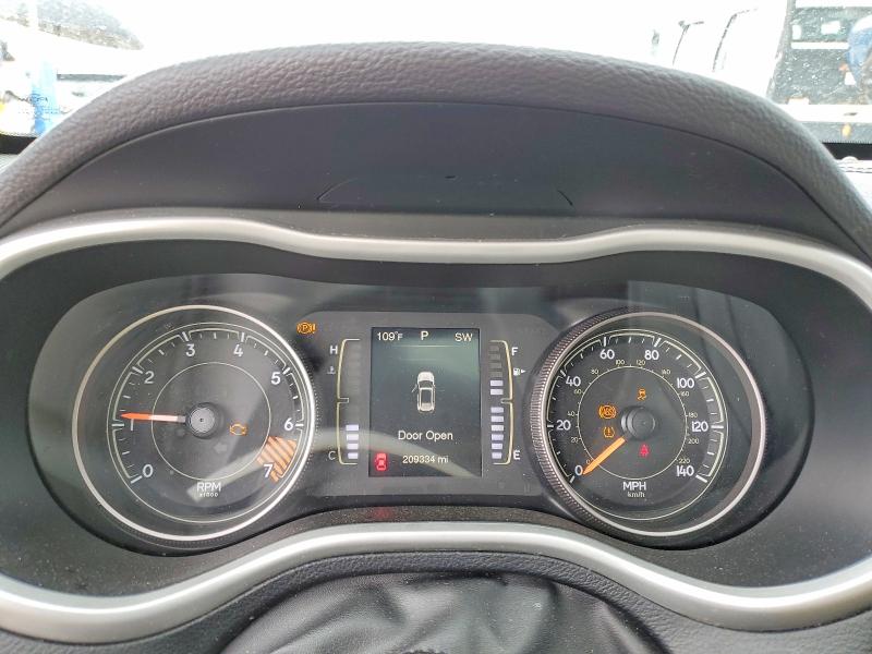 Продажа на аукционе авто 2015 Jeep Cherokee, vin: 1C4PJLCB0FW753463, номер лота: 49590046