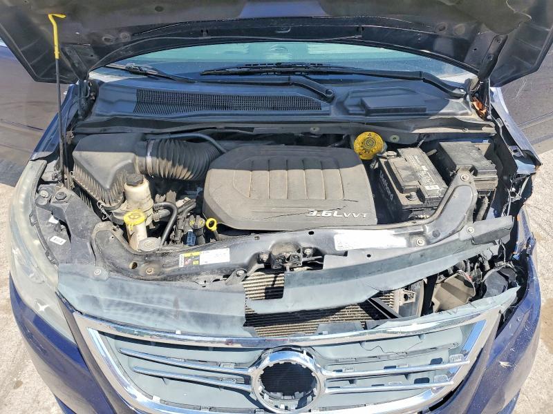 50241396 :رقم المزاد ، 2C4RVABG4DR725184 vin ، 2013 Volkswagen Routan مزاد بيع