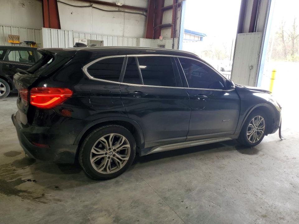Продаж на аукціоні авто 2017 Bmw X1, vin: WBXHT3Z33H4A55688, номер лоту: 51770106