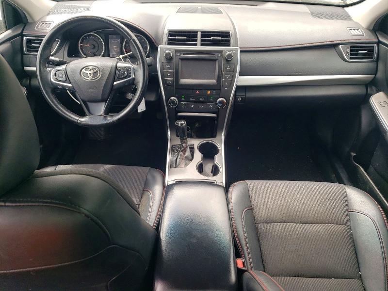 47806096 :رقم المزاد ، 4T1BF1FK3HU726327 vin ، 2017 Toyota Camry مزاد بيع