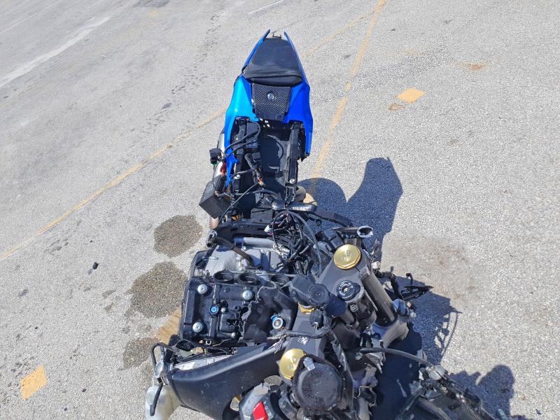 48892286 :رقم المزاد ، JS1DM11B8H2100806 vin ، 2017 Suzuki Gsx-r1000 مزاد بيع