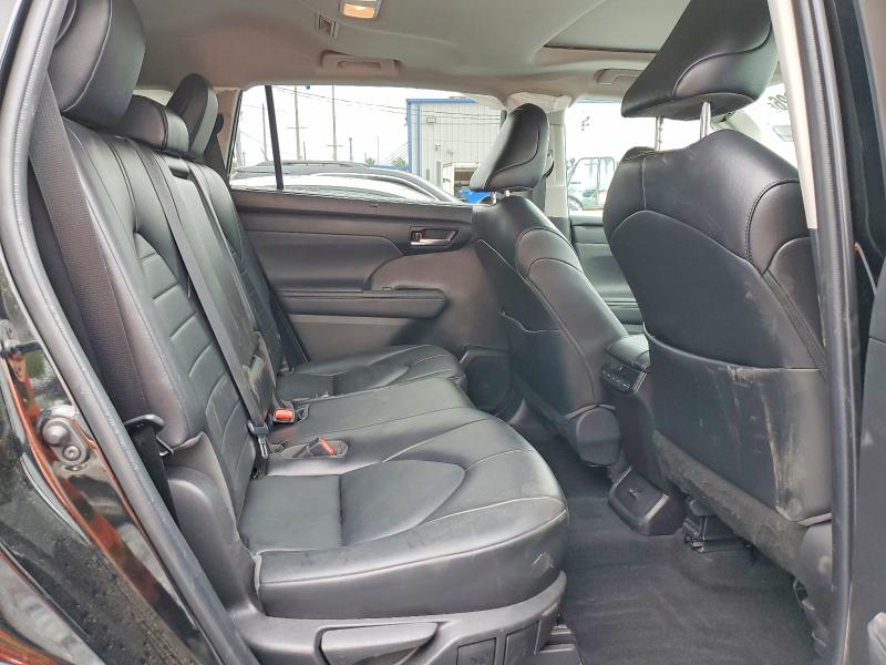 49173926 :رقم المزاد ، 5TDHZRAHXNS101598 vin ، 2022 Toyota Highlander مزاد بيع