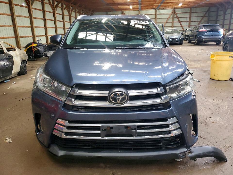 Продаж на аукціоні авто 2017 Toyota Highlander, vin: 5TDJZRFH1HS514377, номер лоту: 50228106