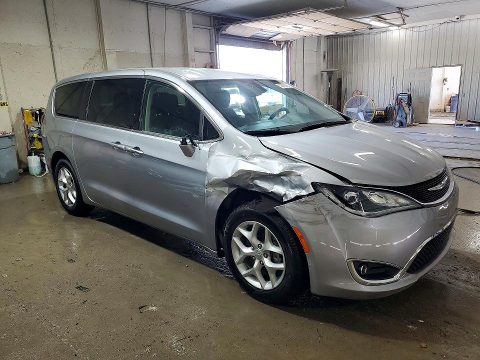2019 Chrysler Pacifica მანქანა იყიდება აუქციონზე, vin: 2C4RC1FG3KR587926, აუქციონის ნომერი: 50283086