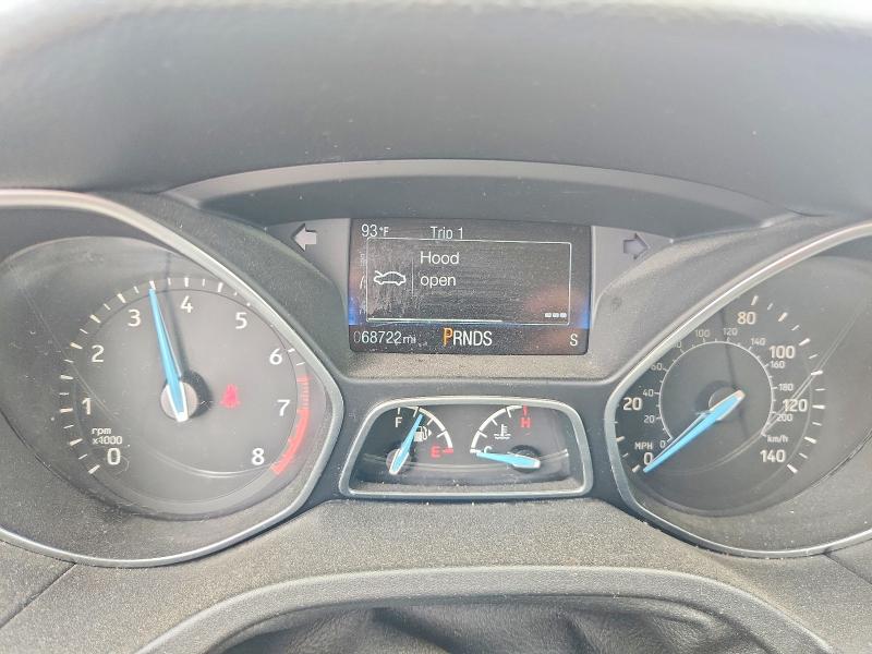 49673946 :رقم المزاد ، 1FADP3K20FL318419 vin ، 2015 Ford Focus مزاد بيع
