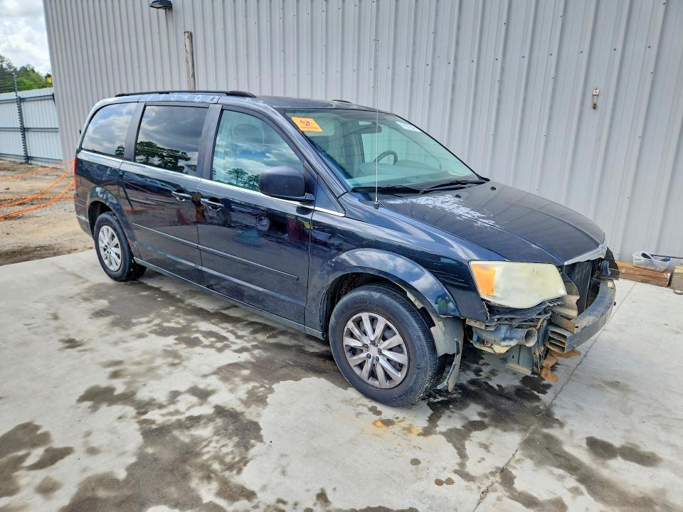 48651346 :رقم المزاد ، 2A4RR4DE7AR344257 vin ، 2010 Chrysler Town & Country مزاد بيع