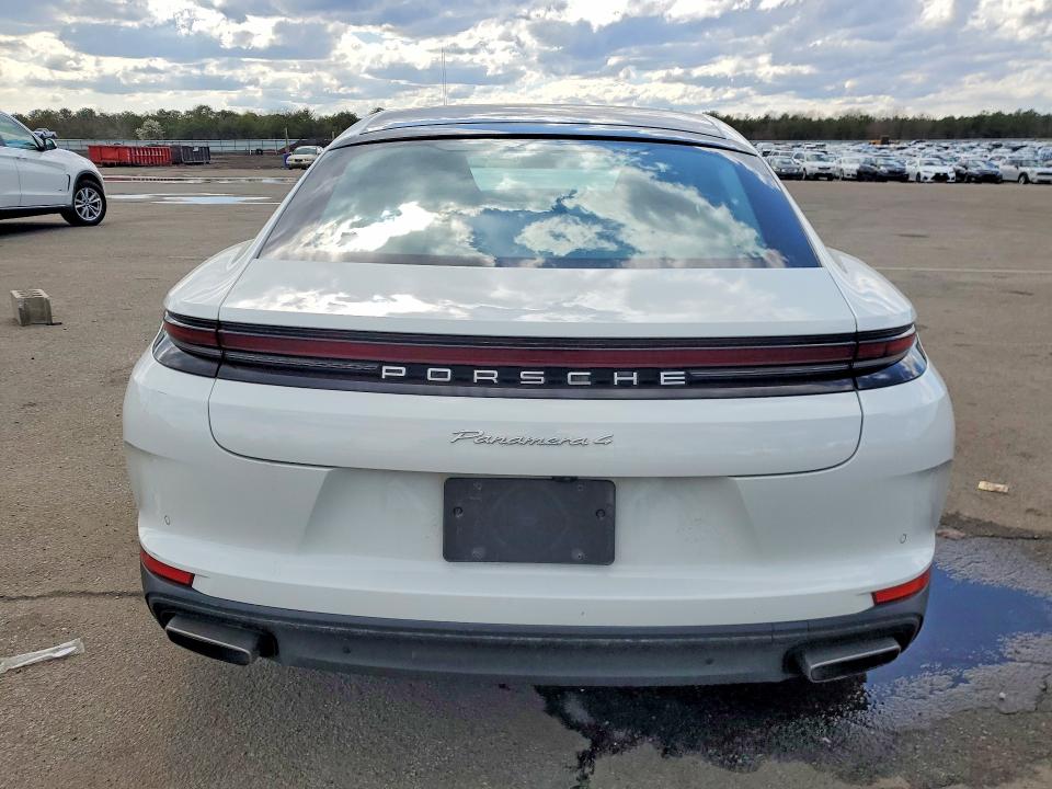 50227916 :رقم المزاد ، WP0AA2YA0RL003051 vin ، 2024 Porsche Panamera مزاد بيع