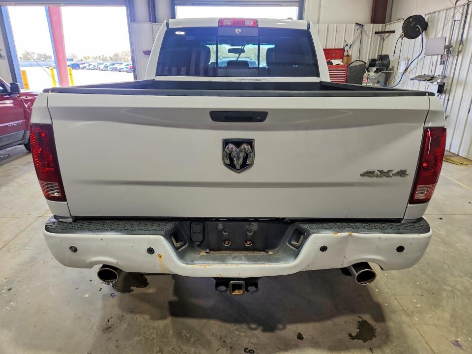 52080186 :رقم المزاد ، 1D7RV1CT4BS560038 vin ، 2011 Dodge Ram 1500 مزاد بيع