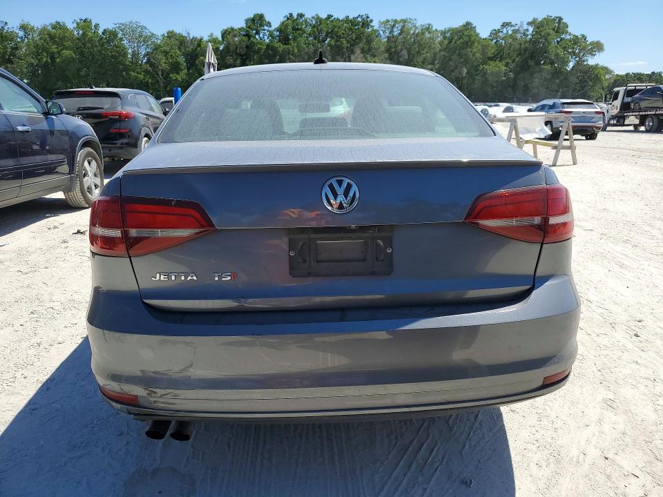 50856946 :رقم المزاد ، 3VWD17AJ9HM303248 vin ، 2017 Volkswagen Jetta مزاد بيع
