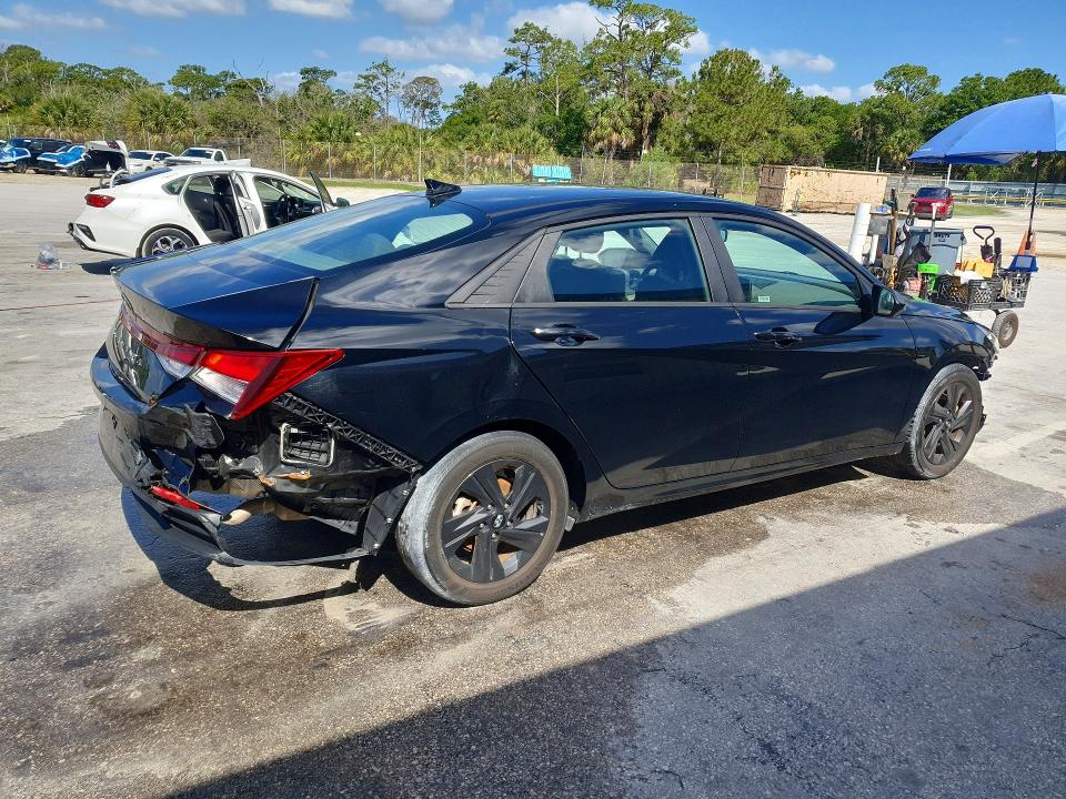50331016 :رقم المزاد ، KMHLM4AG9PU604424 vin ، 2023 Hyundai Elantra مزاد بيع