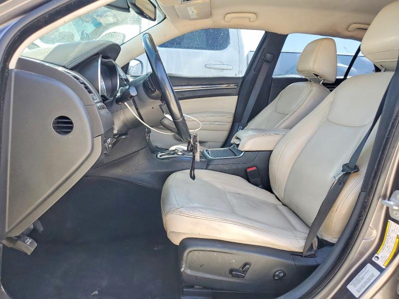51483176 :رقم المزاد ، 2C3CCAAG6FH830027 vin ، 2015 Chrysler 300 مزاد بيع